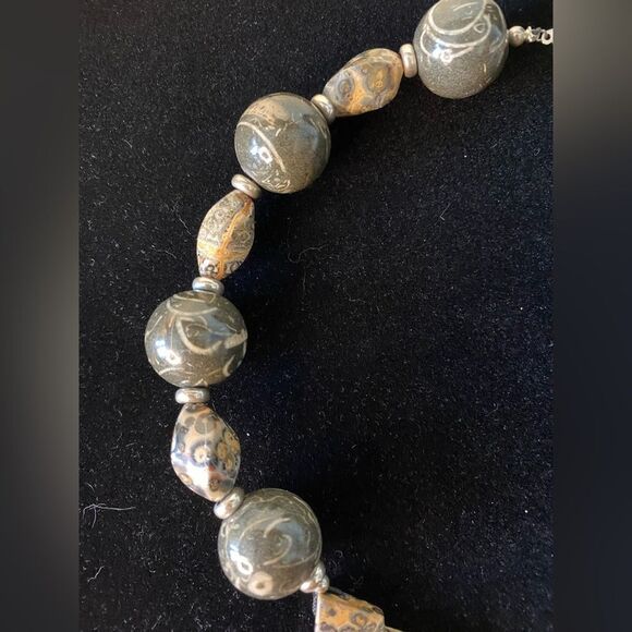 1950s Natural Tortilla Jasper Stone Collar Necklace - Picture 5 of 8